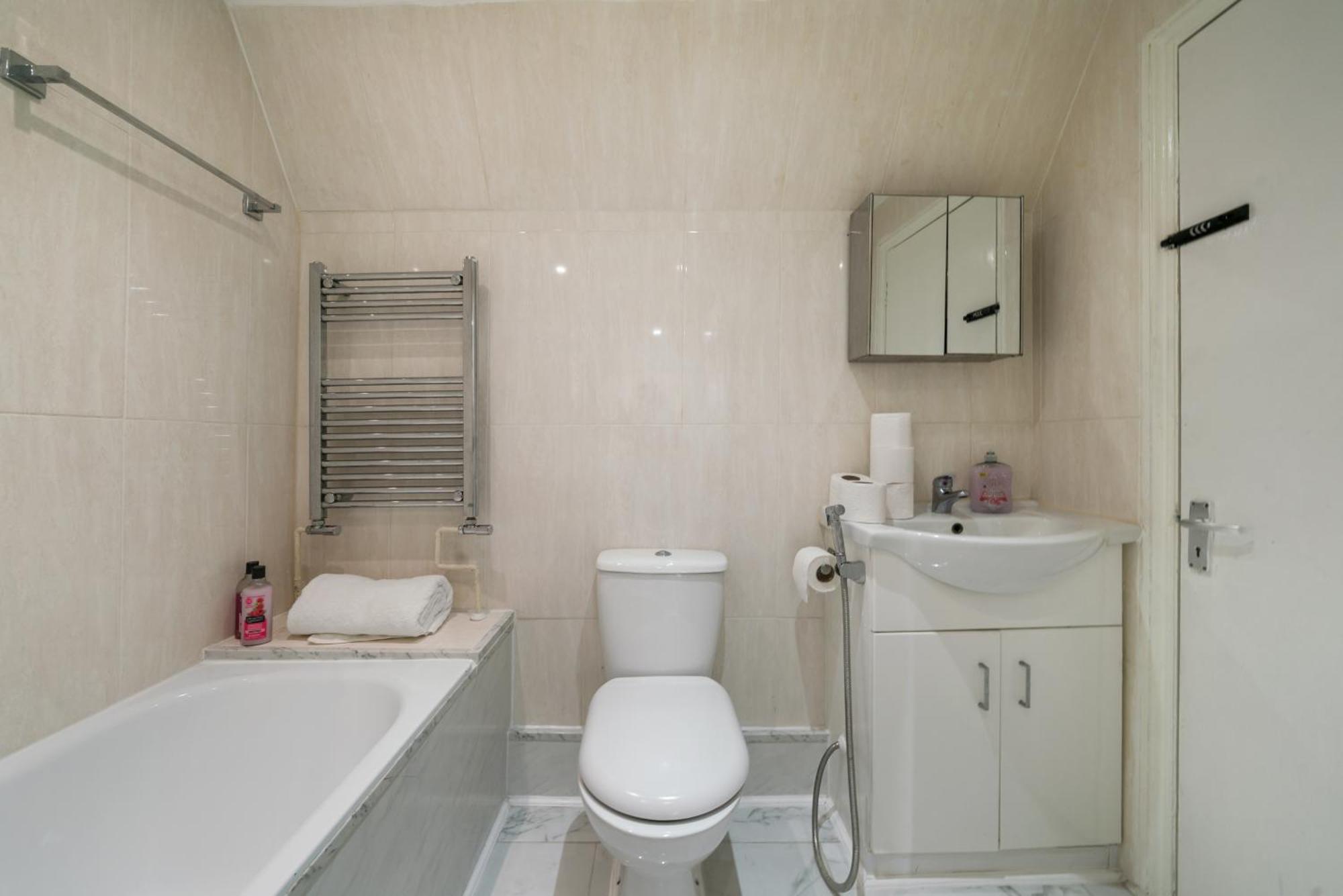 Luxurious 1-bedroom Penthouse On Oxford Street 11g Apartament Londra