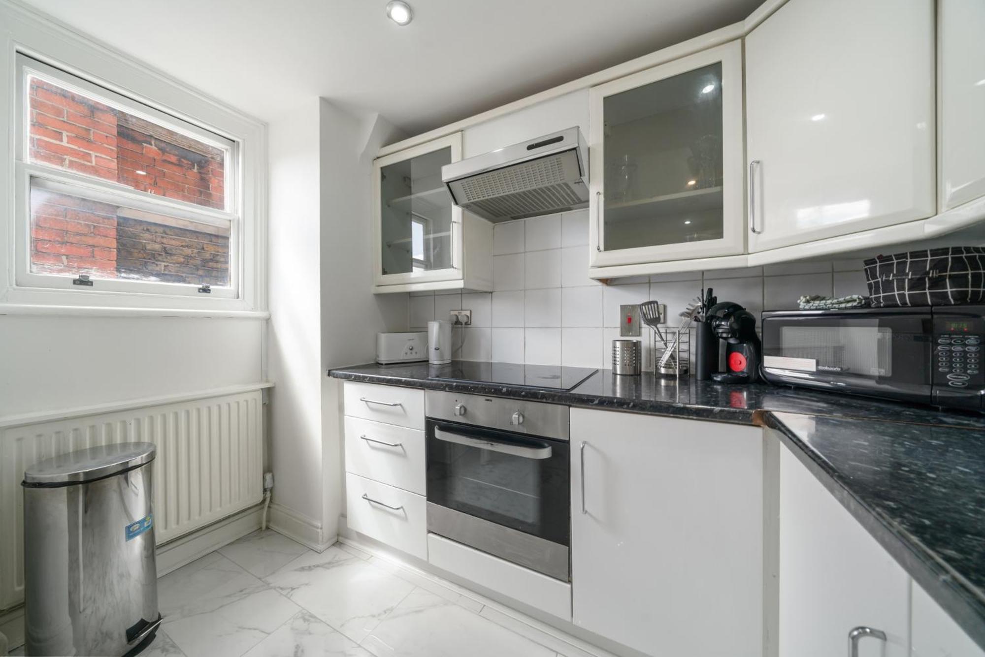 Luxurious 1-bedroom Penthouse On Oxford Street 11g * Londra