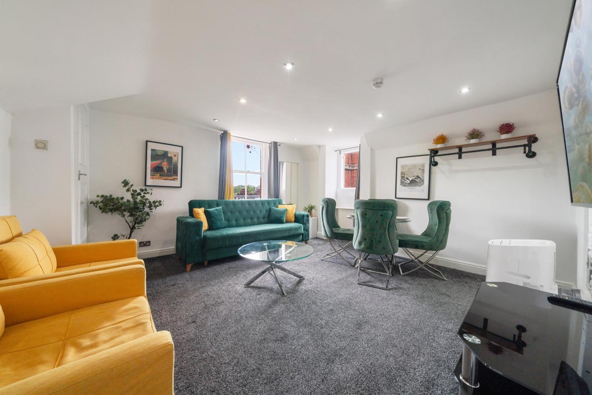 Apartament Luxurious 1-bedroom Penthouse On Oxford Street 11g Londra
