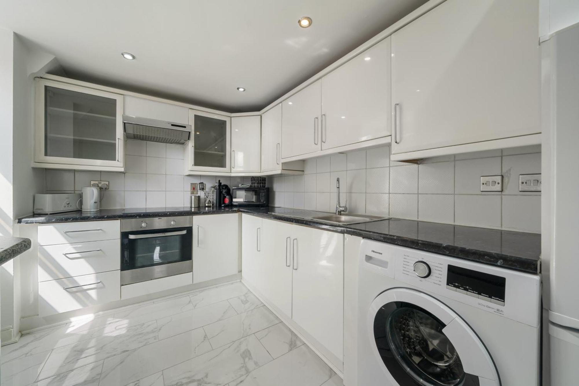 Luxurious 1-bedroom Penthouse On Oxford Street 11g Londra